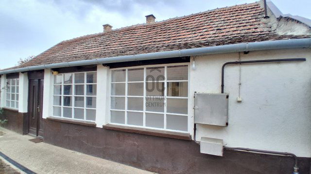 Eladó családi ház, Hajdúböszörményen 42 M Ft, 4 szobás
