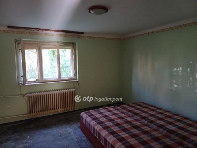 Eladó családi ház, Egerszalókon 49.5 M Ft, 6 szobás