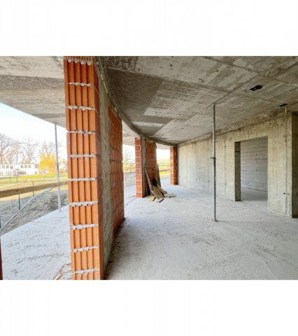 Eladó téglalakás, Szegeden 89.6 M Ft, 3 szobás