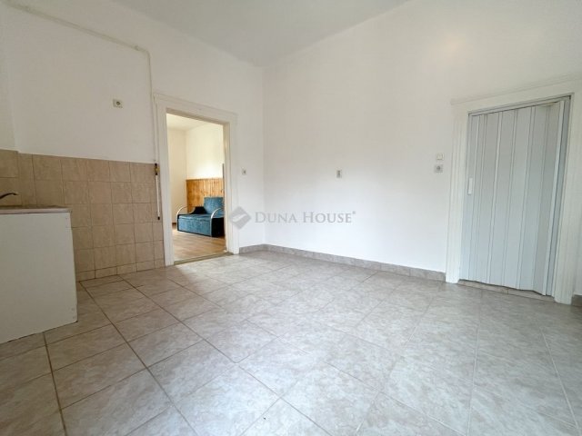 Eladó téglalakás, Budapesten, XX. kerületben 35.99 M Ft