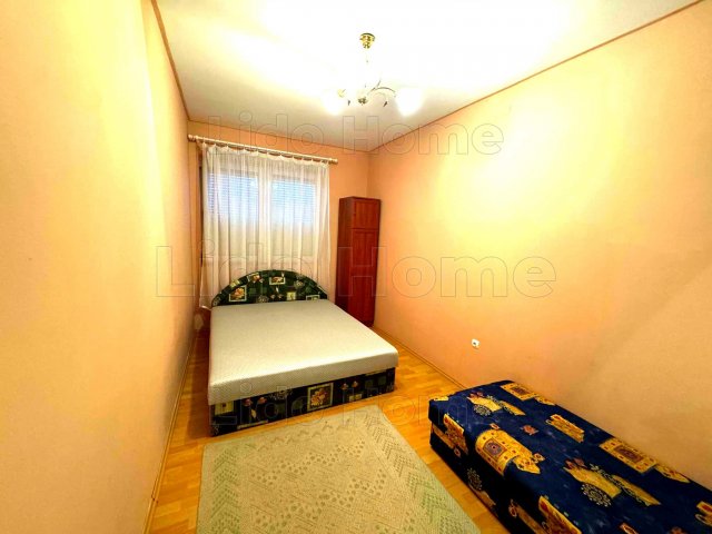 Eladó családi ház, Balatonfenyvesen 59.99 M Ft, 2 szobás