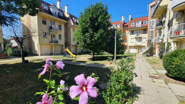 Eladó téglalakás, IV. kerületben, Gyertyaláng utcában
