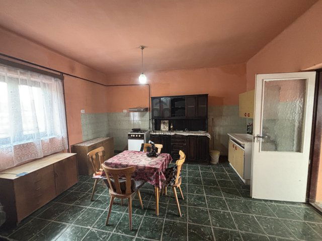 Eladó családi ház, Nyírmihálydin 11.75 M Ft, 2 szobás