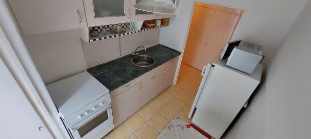 Kiadó panellakás, albérlet, Pécsett 150 E Ft / hó, 2 szobás