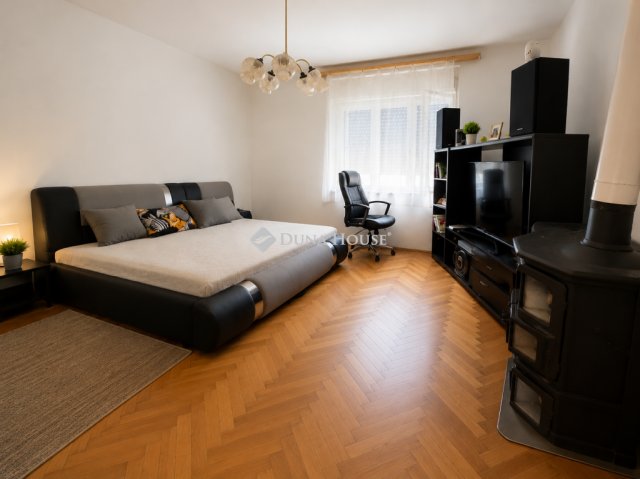 Eladó családi ház, Szanyon 22.9 M Ft, 2 szobás
