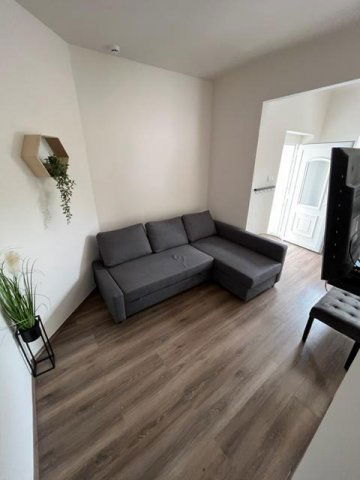 Kiadó téglalakás, albérlet, Tatán 250 E Ft / hó, 1 szobás