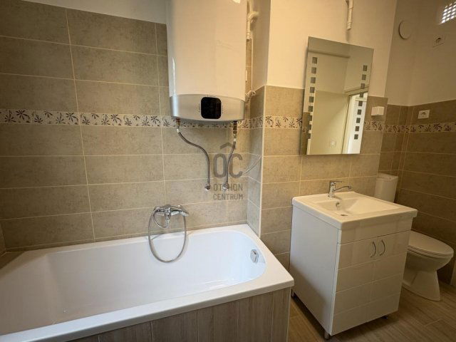 Eladó téglalakás, Cegléden 49.5 M Ft, 2 szobás