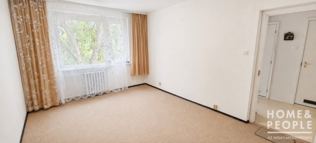 Eladó téglalakás, Szegeden 38.9 M Ft, 1 szobás