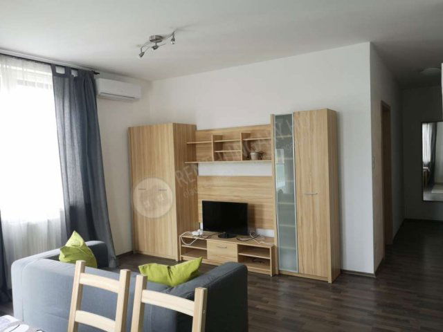 Kiadó téglalakás, albérlet, VIII. kerületben, Corvin sétányon