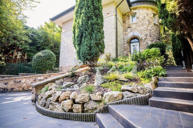 Eladó családi ház, Budapesten, II. kerületben 455 M Ft, 6 szobás