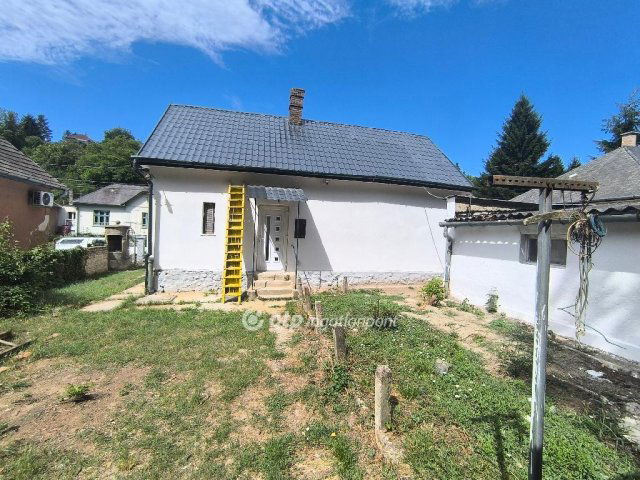 Eladó családi ház, Salgótarjánban 13.5 M Ft, 1 szobás