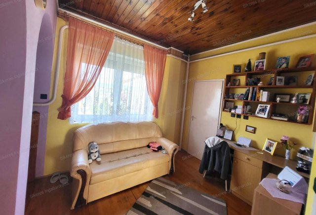 Eladó családi ház, Móron 97 M Ft, 4 szobás