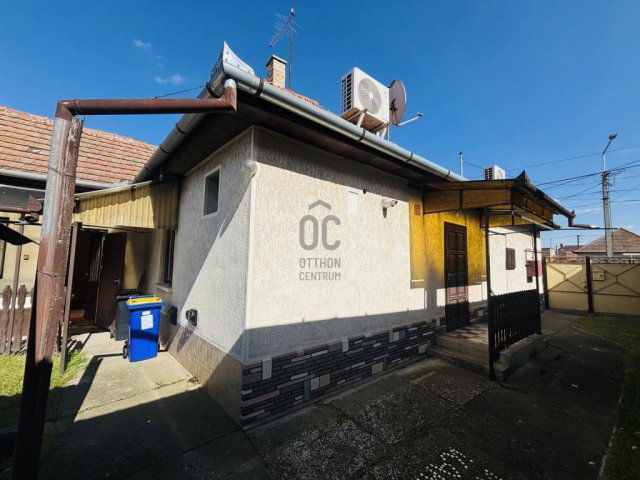 Eladó családi ház, Cegléden 44.9 M Ft, 3 szobás