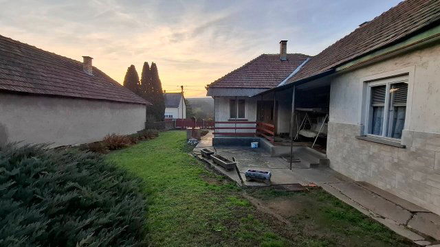 Eladó családi ház, Baktakéken 13.999 M Ft, 4 szobás