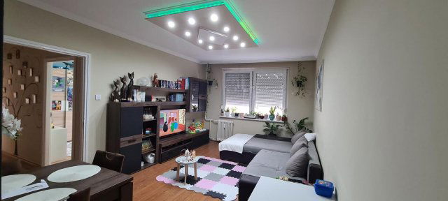 Eladó téglalakás, Nyíregyházán 44.99 M Ft, 3 szobás