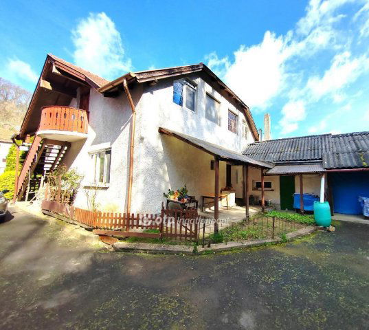 Eladó családi ház, Salgótarjánban 33.9 M Ft, 4+4 szobás