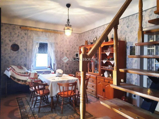 Eladó családi ház, Újhartyánon 55 M Ft, 4 szobás