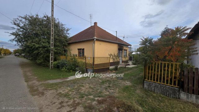 Eladó családi ház, Nádudvaron 24.7 M Ft, 2 szobás