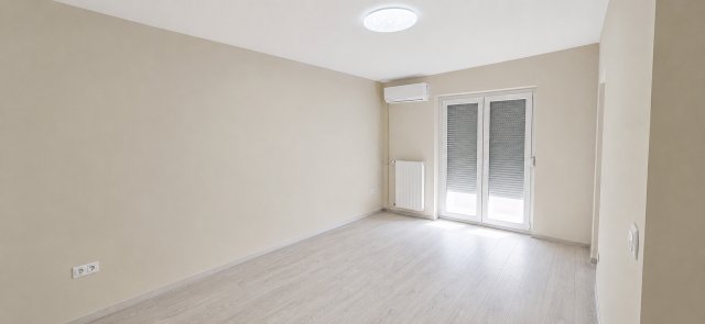Eladó panellakás, Székesfehérvárott 65 M Ft, 1+3 szobás