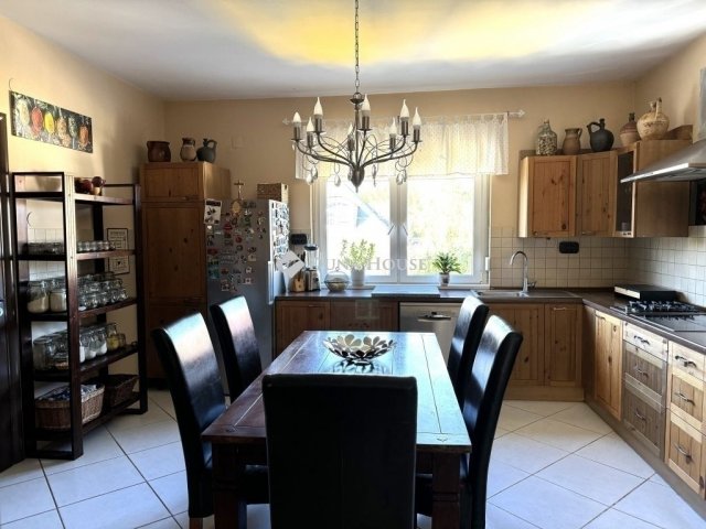 Eladó családi ház, Budapesten, XVIII. kerületben 199.9 M Ft