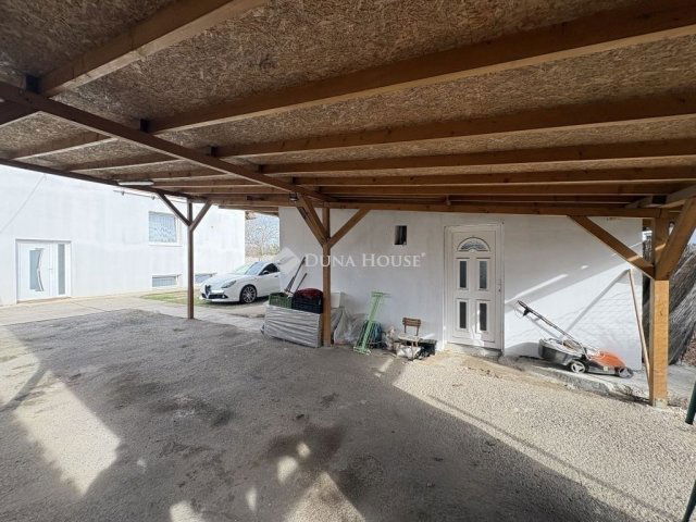 Eladó családi ház, Gyálon 116 M Ft, 6 szobás