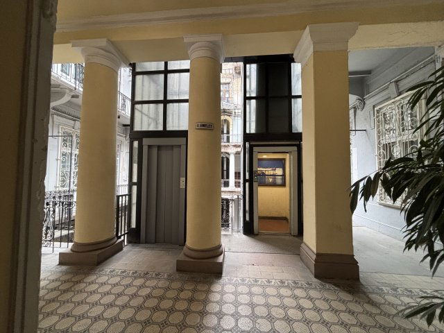 Eladó téglalakás, Budapesten, V. kerületben 190 M Ft, 4 szobás