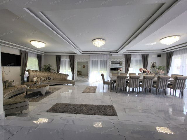 Eladó családi ház, Budapesten, III. kerületben 400 M Ft