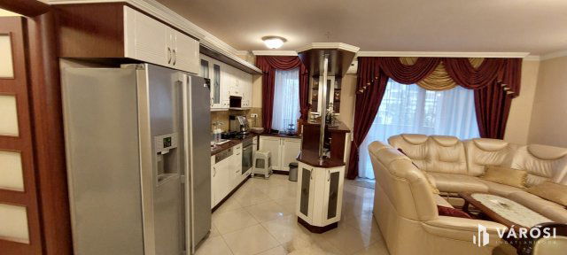 Eladó téglalakás, Debrecenben 135 M Ft, 3 szobás