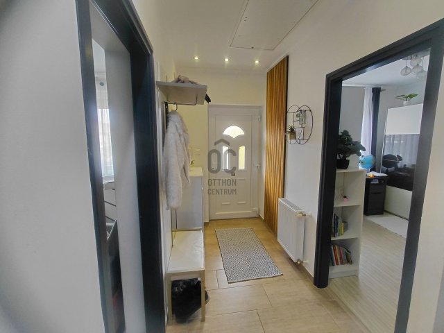 Eladó ikerház, Halásztelken 139 M Ft, 4 szobás