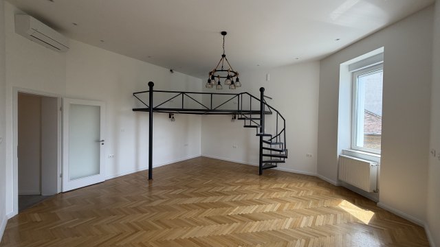 Eladó téglalakás, Budapesten, I. kerületben 135 M Ft, 1 szobás
