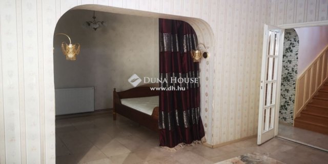 Eladó családi ház, Nagykovácsiban 156 M Ft, 5 szobás