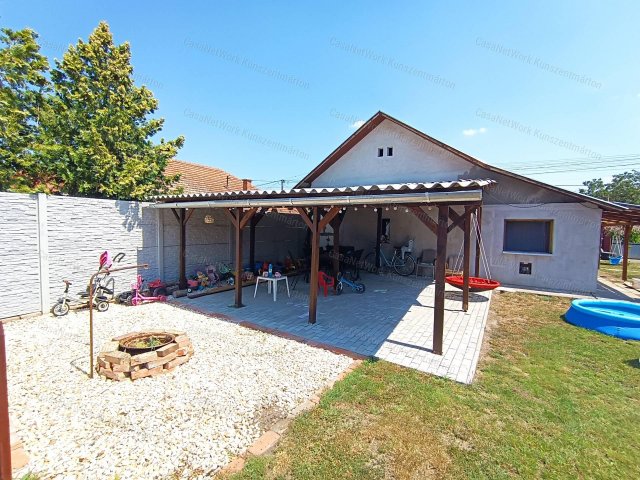 Eladó családi ház, Kunszentmártonban 19.9 M Ft, 2+1 szobás