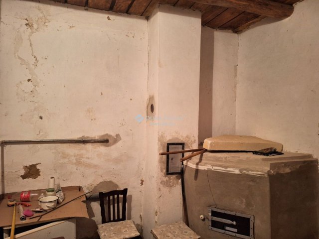 Eladó családi ház, Csehiben 4.9 M Ft, 1 szobás