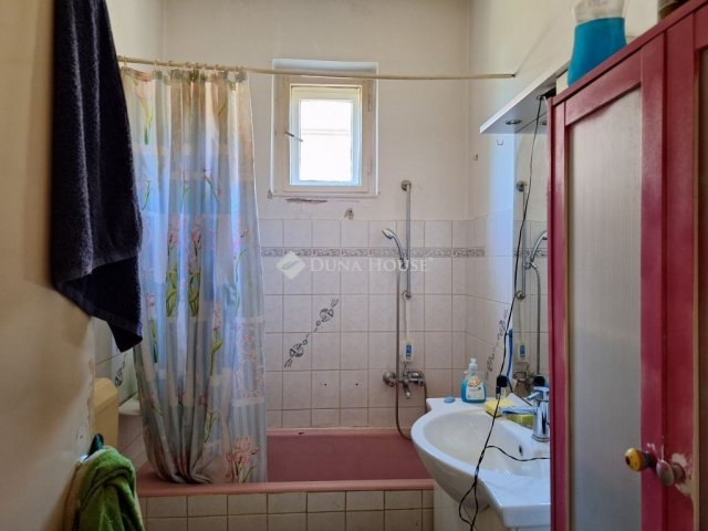 Eladó családi ház, Városföldön 17.9 M Ft, 1 szobás