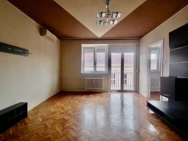 Eladó téglalakás, Budapesten, VIII. kerületben 66.9 M Ft