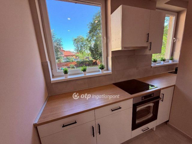 Eladó családi ház, Debrecenben 109.9 M Ft, 5 szobás