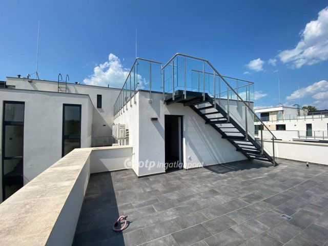 Eladó nyaraló, Siófokon 119 M Ft, 2+1 szobás