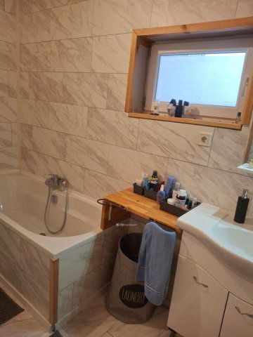 Eladó családi ház, Szigetmonostorban 94.9 M Ft, 4 szobás