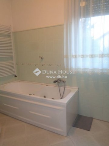 Eladó családi ház, Mohán 115 M Ft, 3 szobás