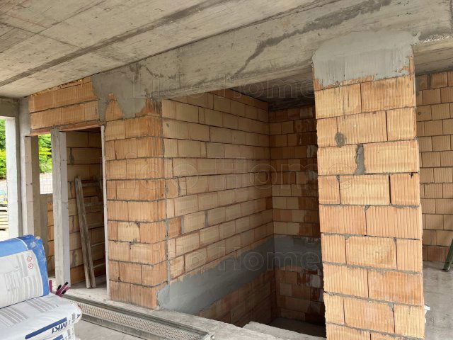 Eladó ikerház, Győrújbaráton 205 M Ft, 4 szobás