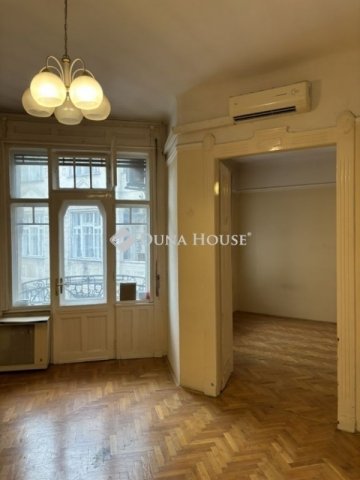 Eladó téglalakás, Budapesten, VII. kerületben 119.5 M Ft