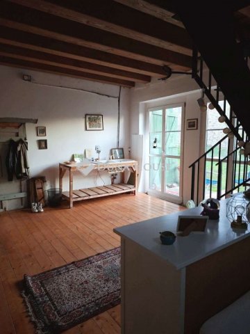 Eladó családi ház, Káptalantótin 145 M Ft, 4 szobás