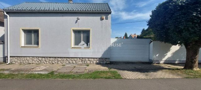 Eladó családi ház, Dombóváron, Árpád utcában 42.5 M Ft