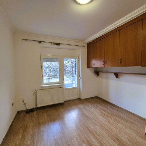 Eladó téglalakás, Helvécián 19.9 M Ft, 1 szobás