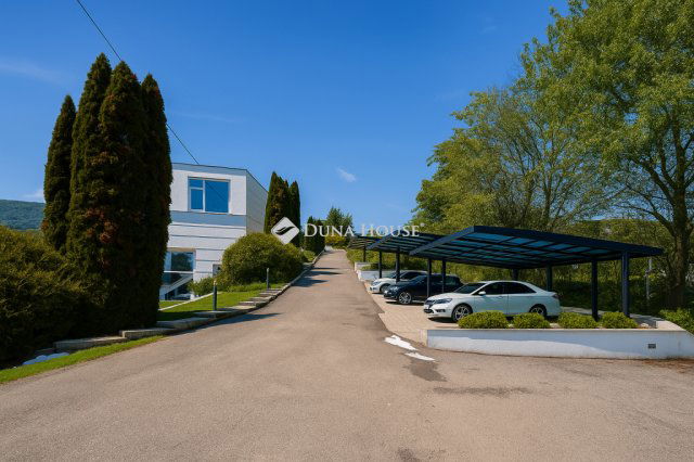 Eladó téglalakás, Budapesten, III. kerületben 219 M Ft, 2 szobás