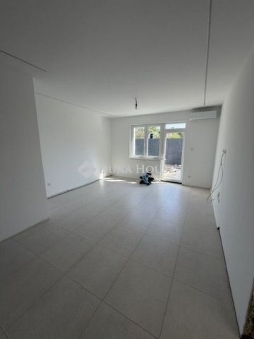 Eladó családi ház, Debrecenben 66.9 M Ft, 2 szobás