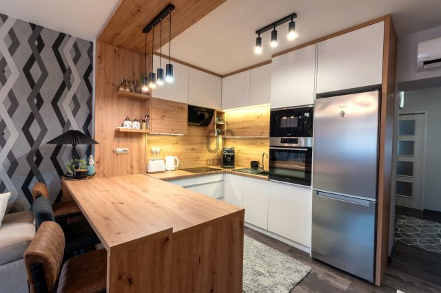 Eladó családi ház, Székesfehérvárott 89.9 M Ft, 3 szobás