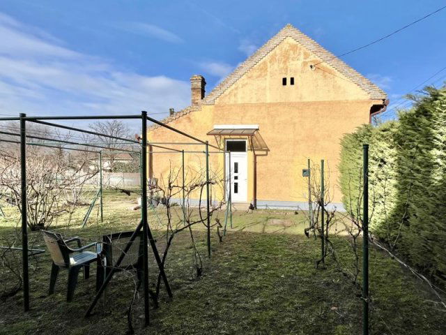 Eladó családi ház, Nagykátán 59.9 M Ft, 3 szobás