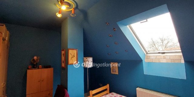 Eladó családi ház, Baracskán 98 M Ft, 6 szobás