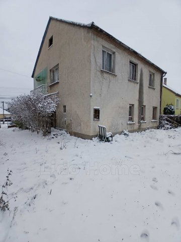 Eladó családi ház, Pannonhalmán 54.9 M Ft, 4 szobás